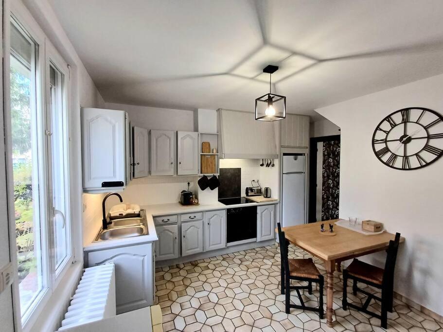 Maison De Village Avec Jardin Torpes  Εξωτερικό φωτογραφία